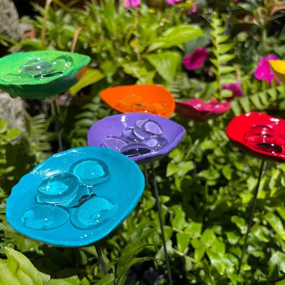 Stazione di irrigazione per api, pozzanghera di farfalle, tazze per colibrì, impollinatore per api e farfalle, mini pali per fiori e api per decorazione esterna da giardino e cortile (rosso, 3 pezzi)