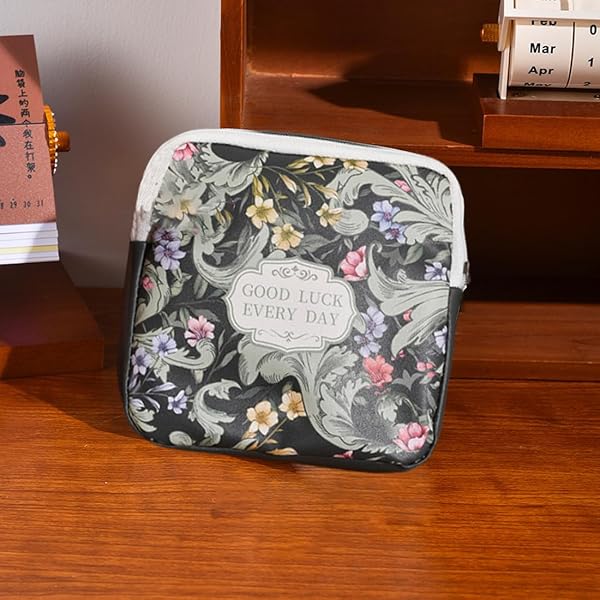 HAGNA Pack of 2 Sanitary Napkin Containers with Zip, Sanitary Napkin Holder, for Women, Girls, Portable Sanitary Napkin Bags - 3