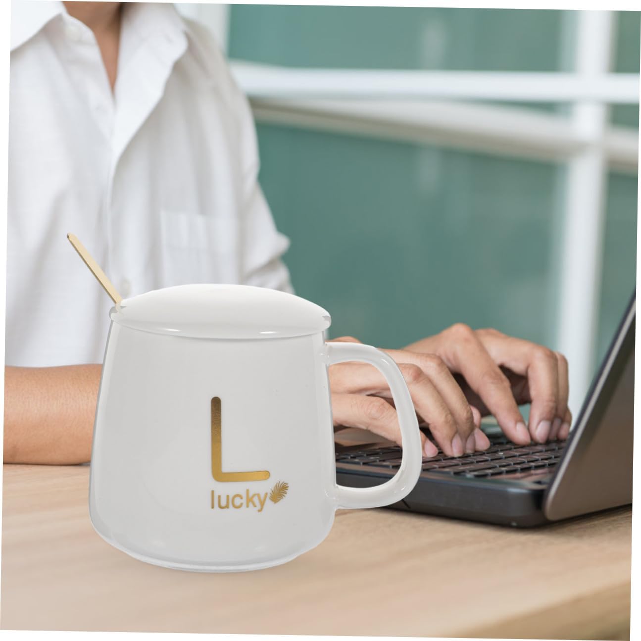 MAGICLULU USB Thermostatic Cup Warmer Pad 55℃ Heating Coffee Mug and Milk Warmer with Gravity Sensor USB, Beige Electric Beverage Heater for Milk and Hot Drinks at Home Or Office