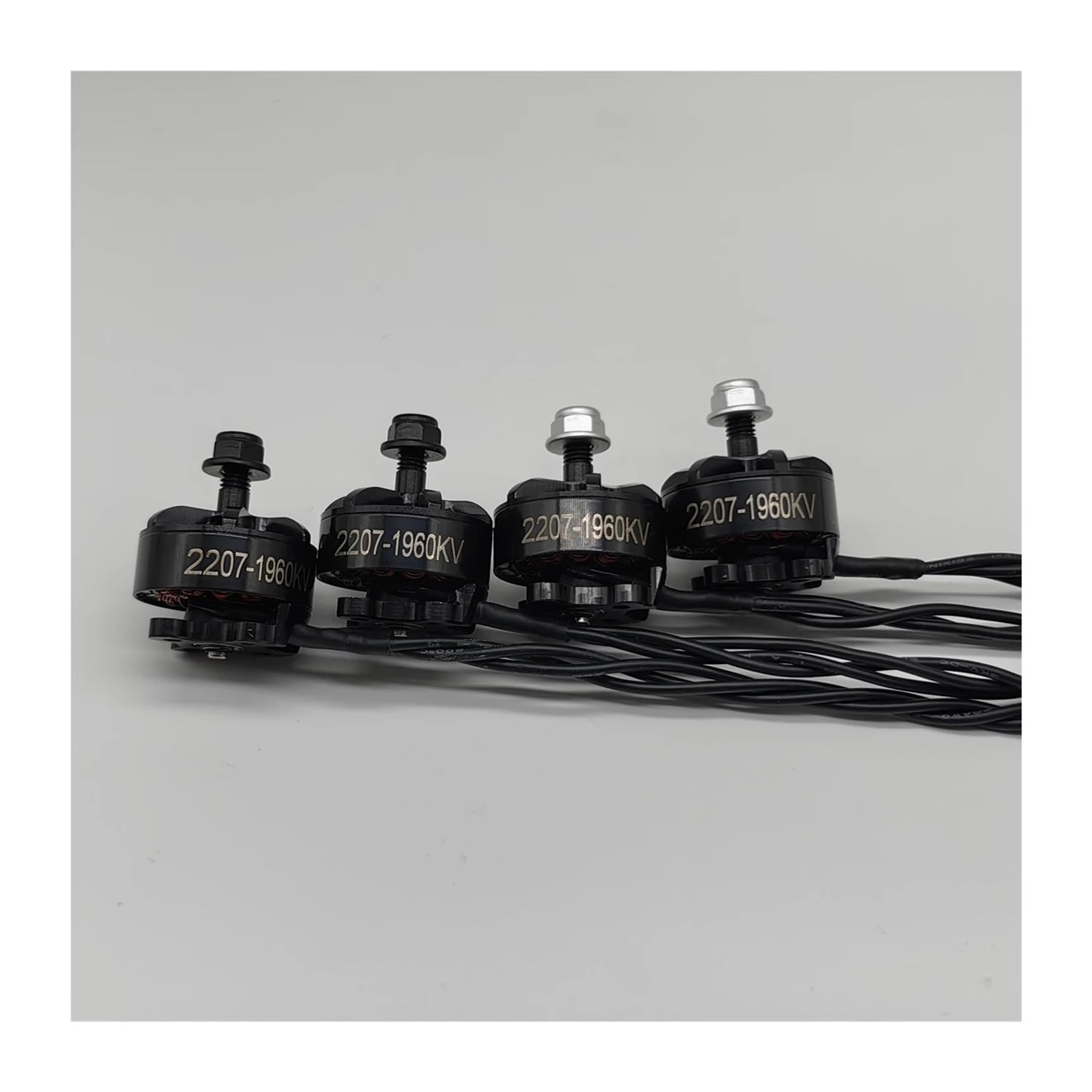 2207 Motore brushless FPV 5-6S 1960KV for FPV 5 pollici Racing Freestyle Drone Quadcopter RC(1PCS CCW)