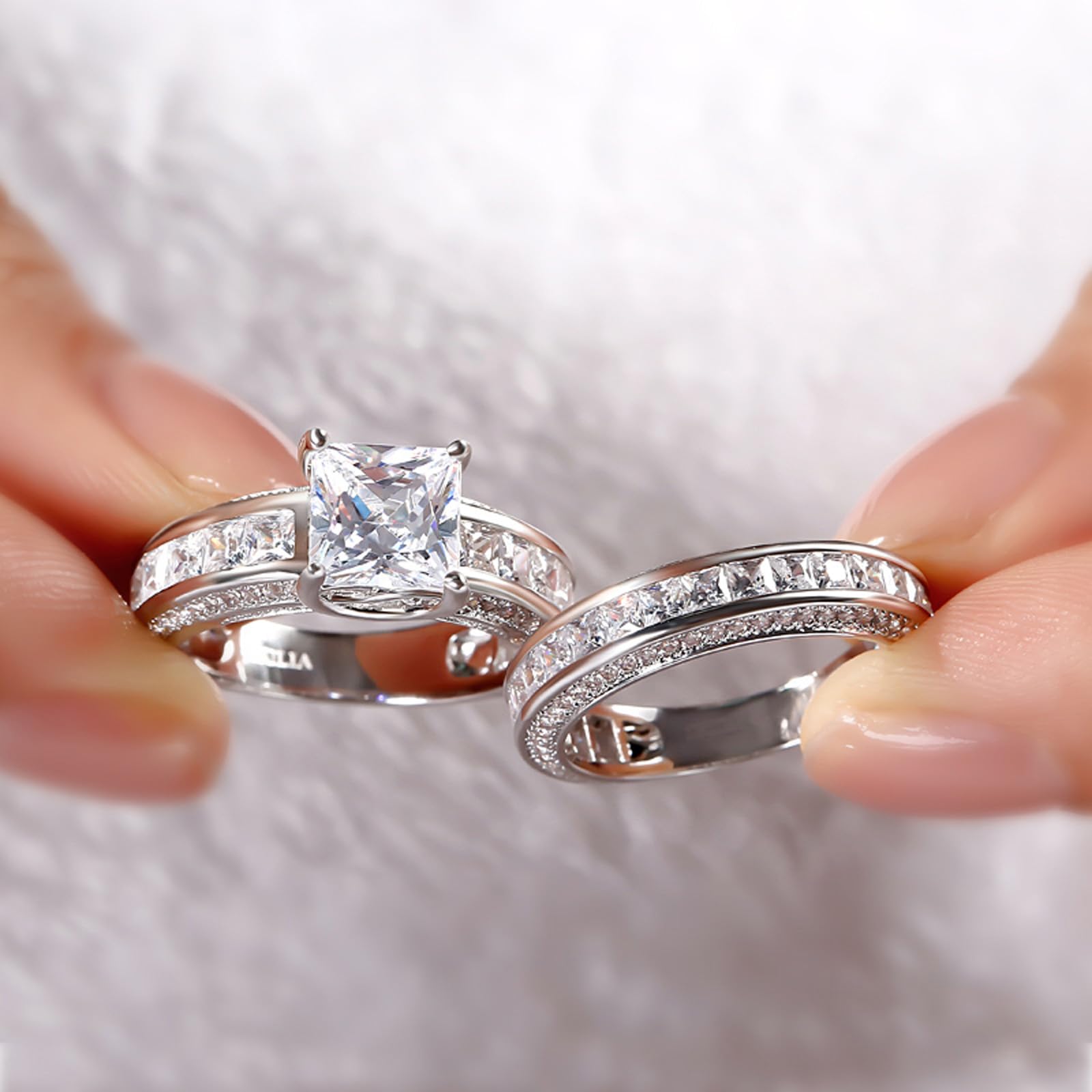 Jeulia Plata de Ley Juego de Anillos para Mujer 4 Puntas Diamantes Anillos Juego Con Corte Princesa Joyas para Novia Anillo de Bodas Compromiso