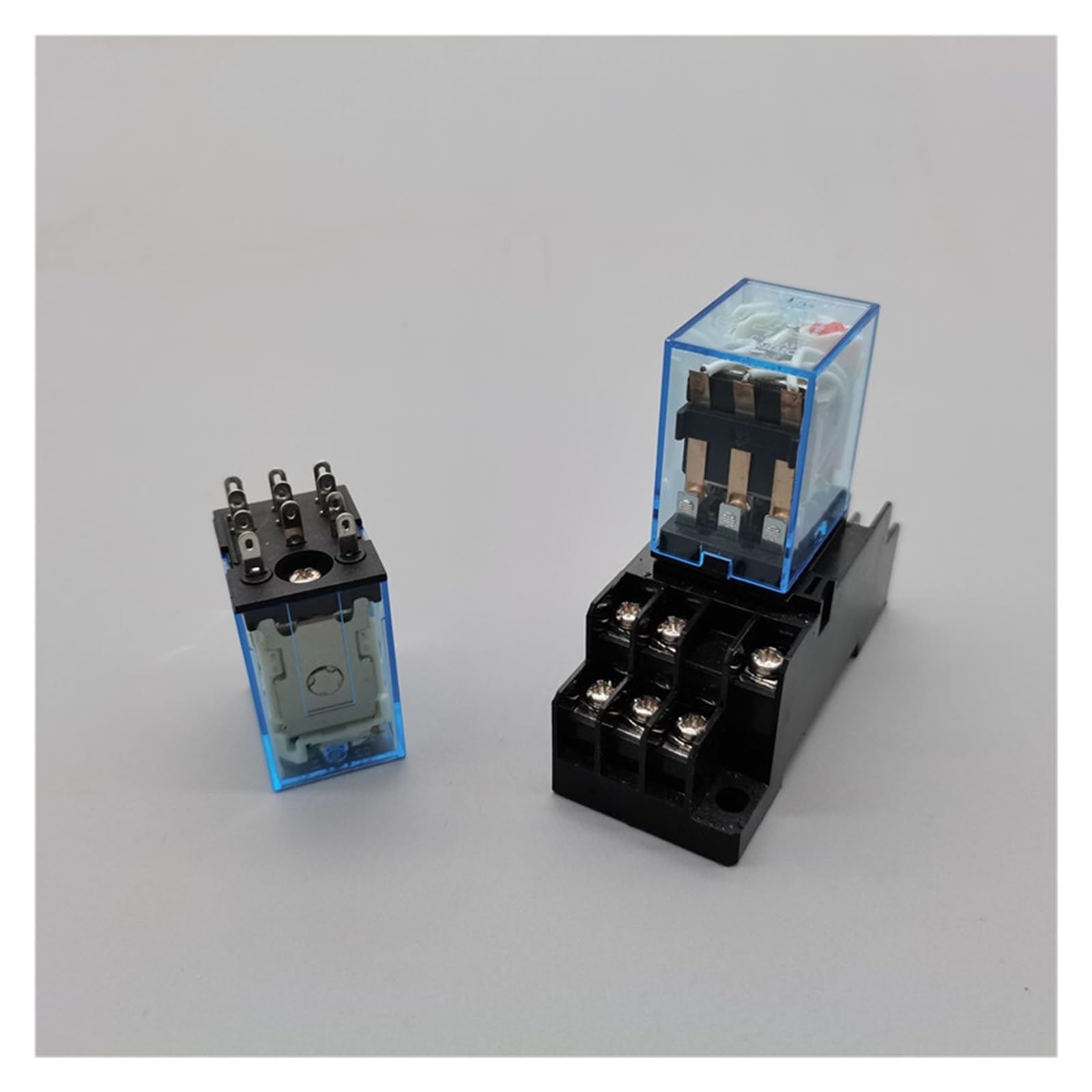 Micro relé de potencia MY3 HH53P de 11 pines y bobina AC 220V con base de conexión incluida