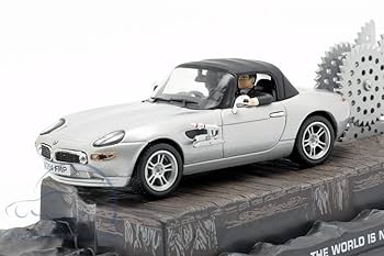 BMW Z8 「007 ワールドイズノットイナフ」バージョン １／１８中古品 Amazon | ミニカー 1/43 BM Z8 SPIDER 007 ボンドカー 映画