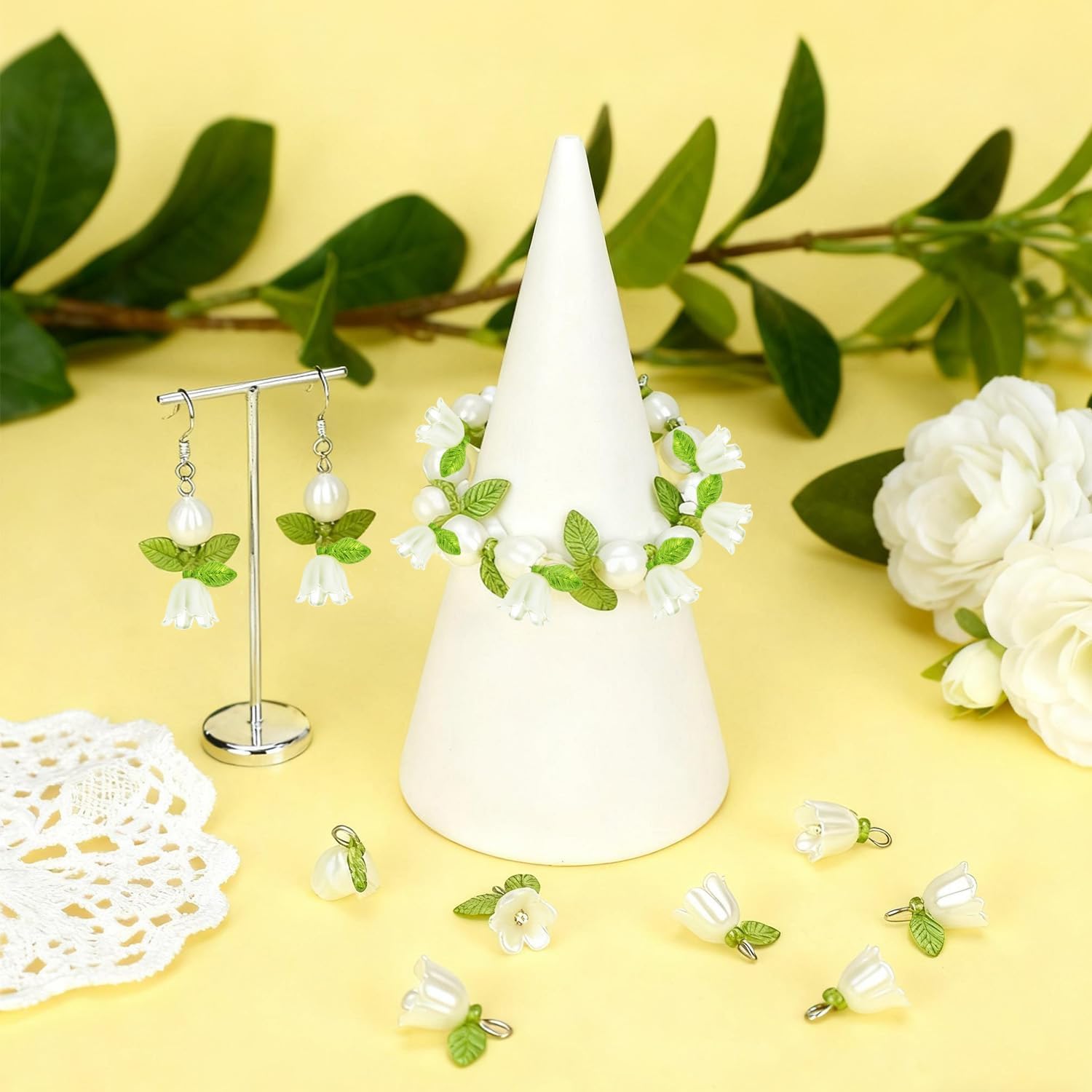 1 Box 100 Pcs White Lily Flower Acrylic Charms Spring Floral with Bell Leaves for DIY Jewelry Making Bracelets Pendants Necklaces Earring Craft Supplies - Image 4