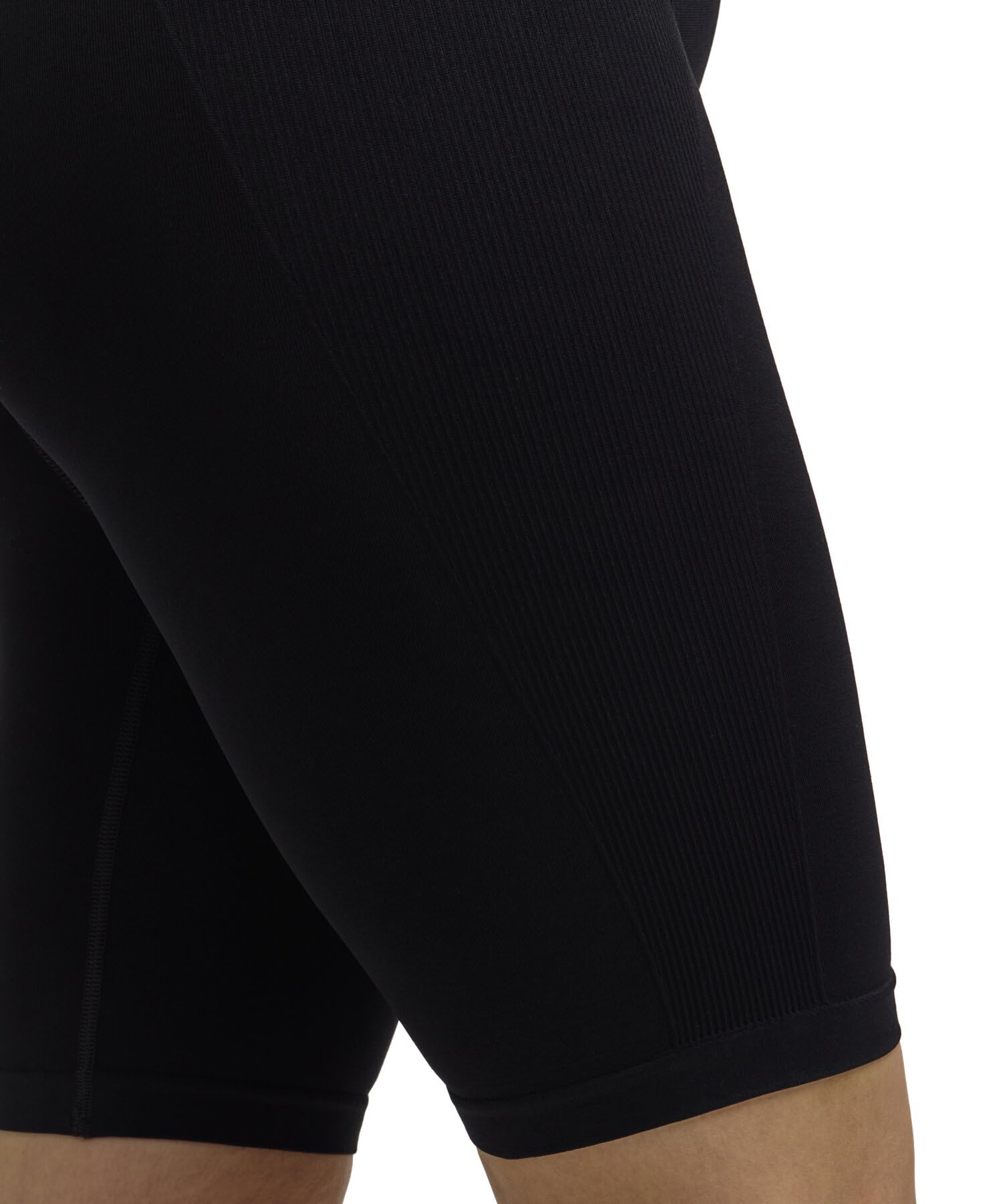 FALKE Damen Smart Support High-Waisted Shapewear-Unterhose atmungsaktives schnelltrocknendes Funktionsmaterial Shorts nahtlos und figurformend an Hüfte, Taille und Oberschenkel 1 Stück