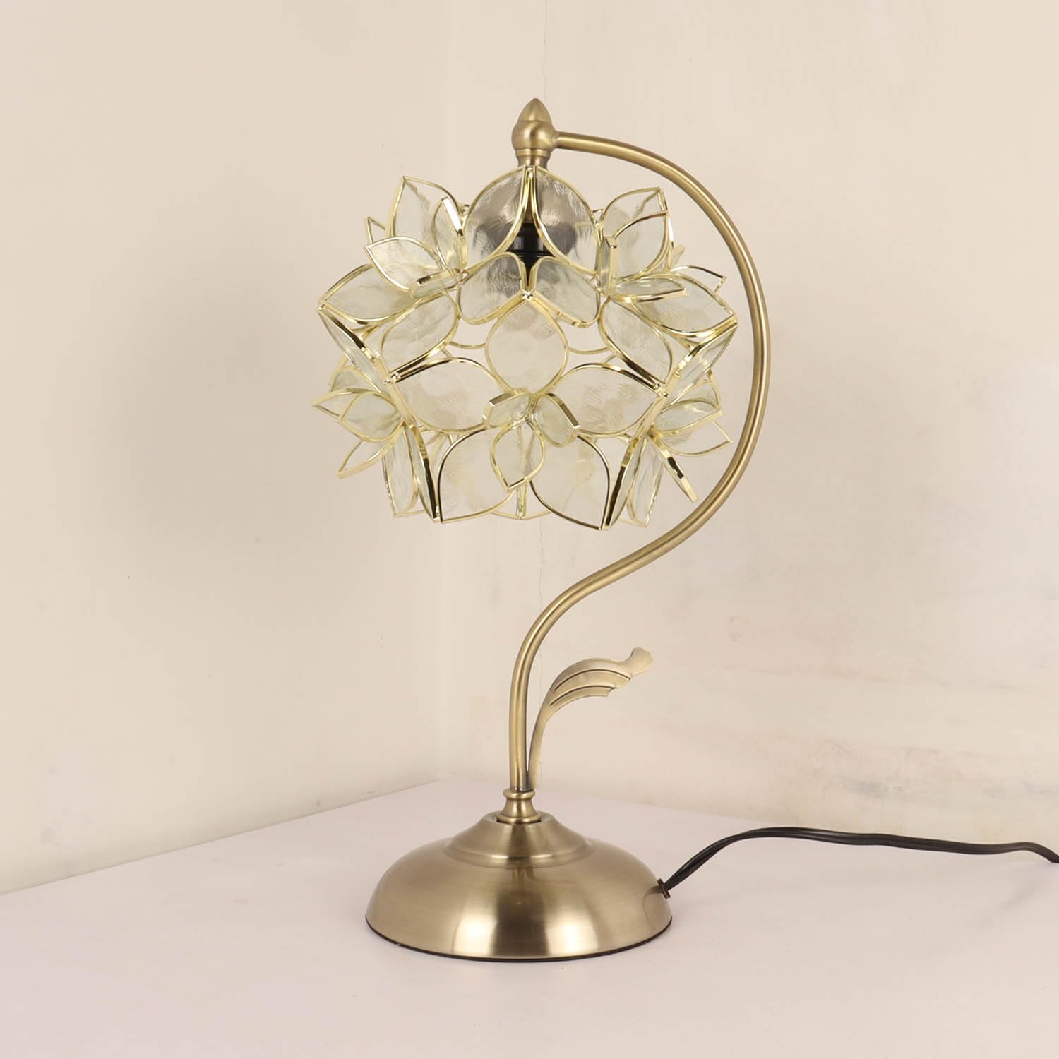 Bieye L10908 Tiffany Style Stained Glass Flower Petal Table Lamp with Brass Base for Home Décor (Clear, 8" Rose Lily)