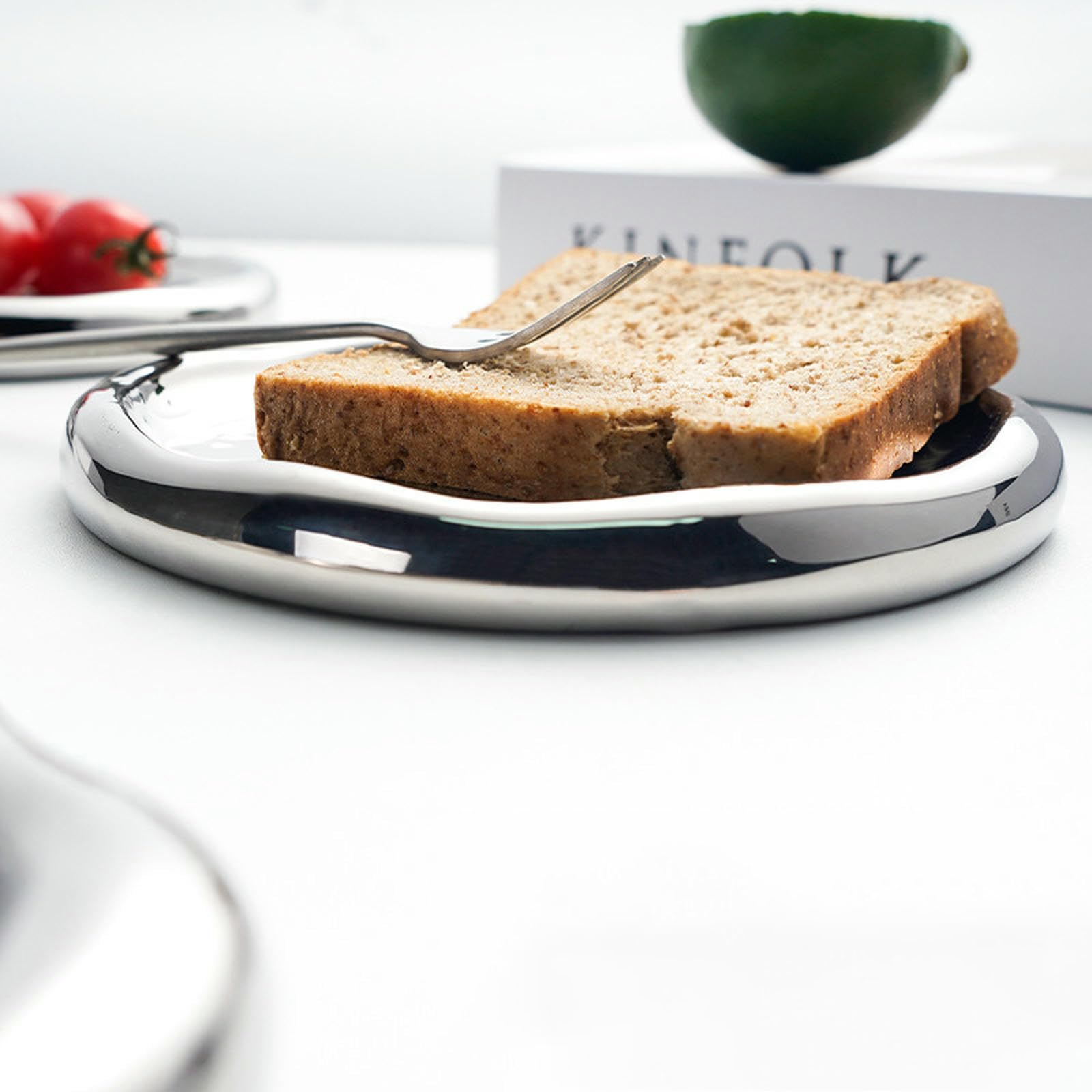 Ceramiczne naczynia stołowe Jednokolorowa, prosta, nieregularna, wykwintna taca do przechowywania biżuterii - czerwona taca w kształcie chmurki(Large Cloud Plate Black)