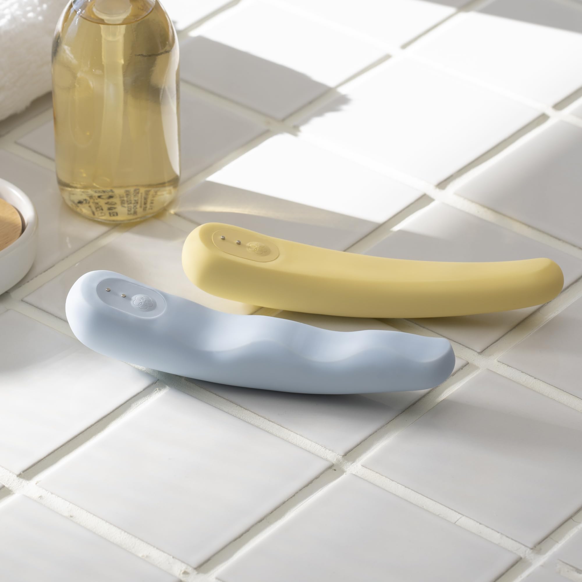 iroha TSUKI MINAMO Vibratore in silicone a tocco morbido con 5 intensità, 3 ritmi e ricarica USB-C