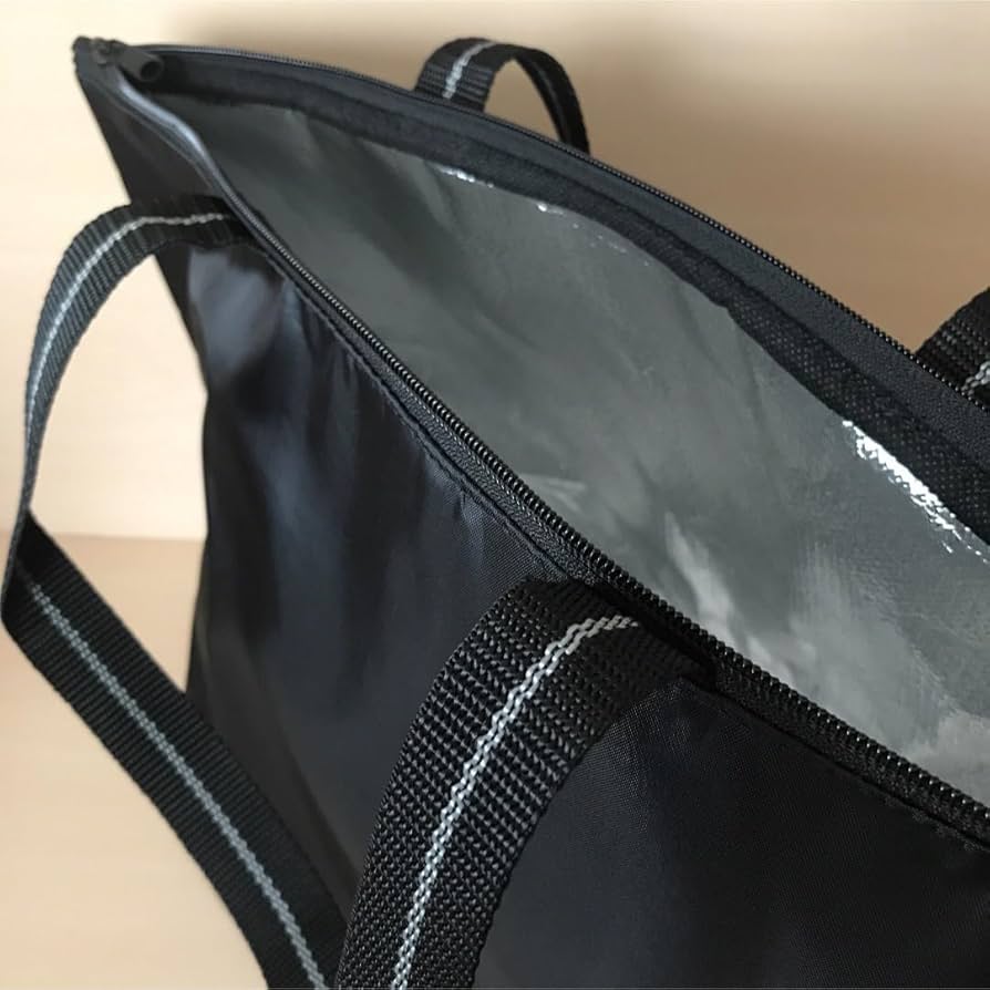 ONE OK ROCK 保冷バッグ 銀座限定 ONE OK ROCK 保冷バッグ 銀座限定 T*✪様 ワンオク ONE OK ROCK 銀座