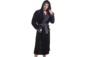 Plush Hooded Bathrobe for Men: Comfort and Warmth at Home or Away