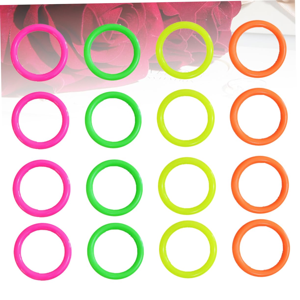 Toyvian Jeu D'anneaux de Lancer en Plastique 24pcs pour Garçon et Filles Garçons et Filles Anneaux Creux Ronds Amusants Jouet d'exercice Extérieur pour Interaction Couleur Aléatoire