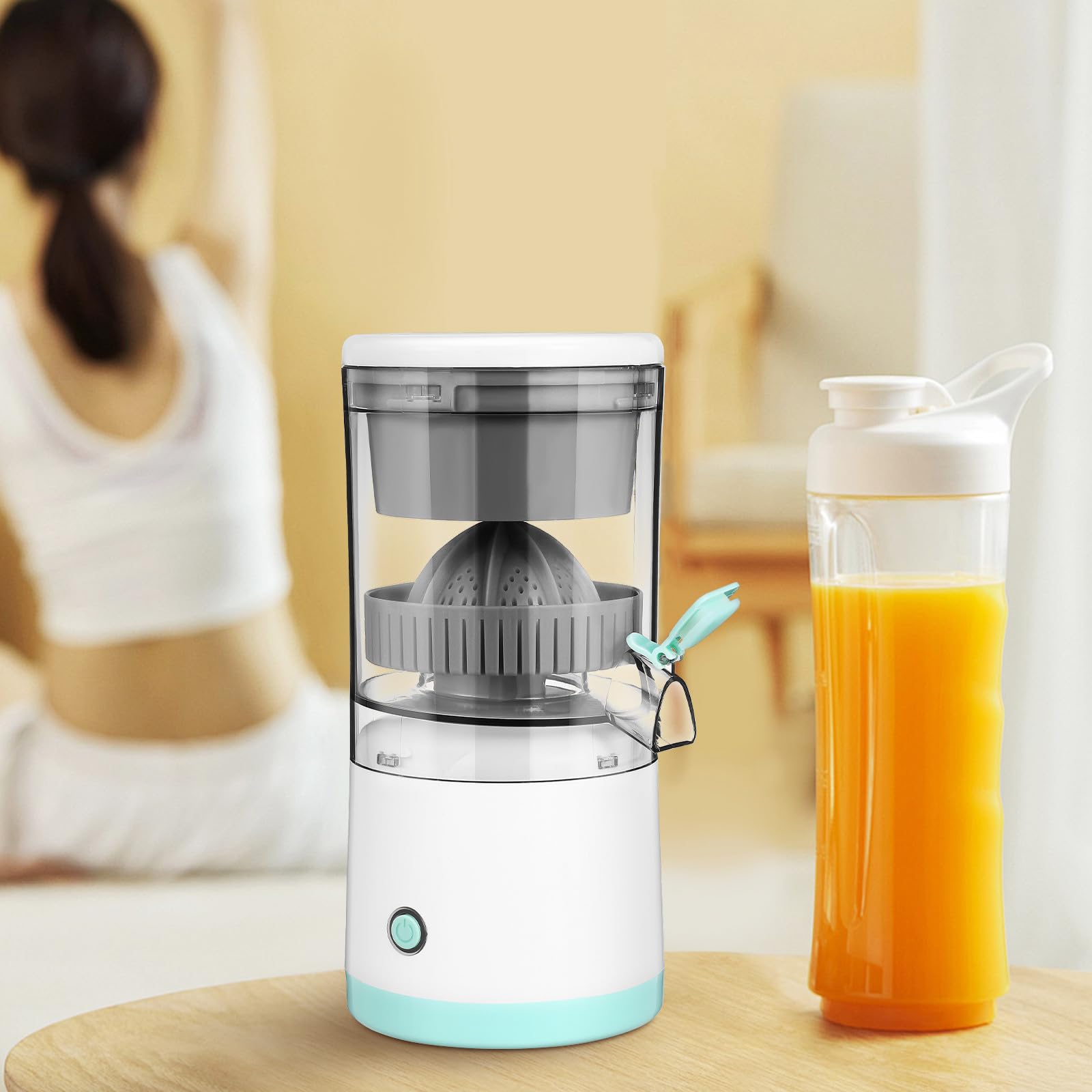 Angoily Elektrische Orangenpresse Tragbar mit 7,4v 45w Leistung 400ml Kapazität und Langer Akkulaufzeit für Frischen Saft Zuhause und Unterwegs