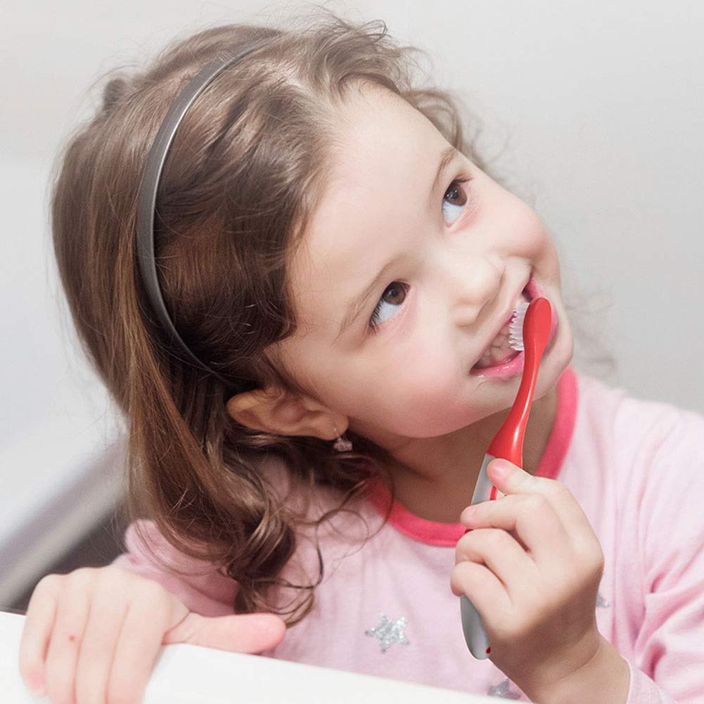 Cura Orale Spazzolino da Denti per Bambini con setole morbide, spazzolino Manuale per sorrisi Luminosi e Denti e Gengive sani, Confezione da 3 spazzolini per Bambini dai 3 ai 6 Anni Regalo