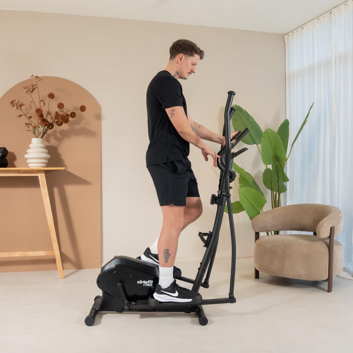 VirtuFit CTR 1.0 Orbitrek do domu z modelem tabletu – składany, 150 kg, trenażer eliptyczny