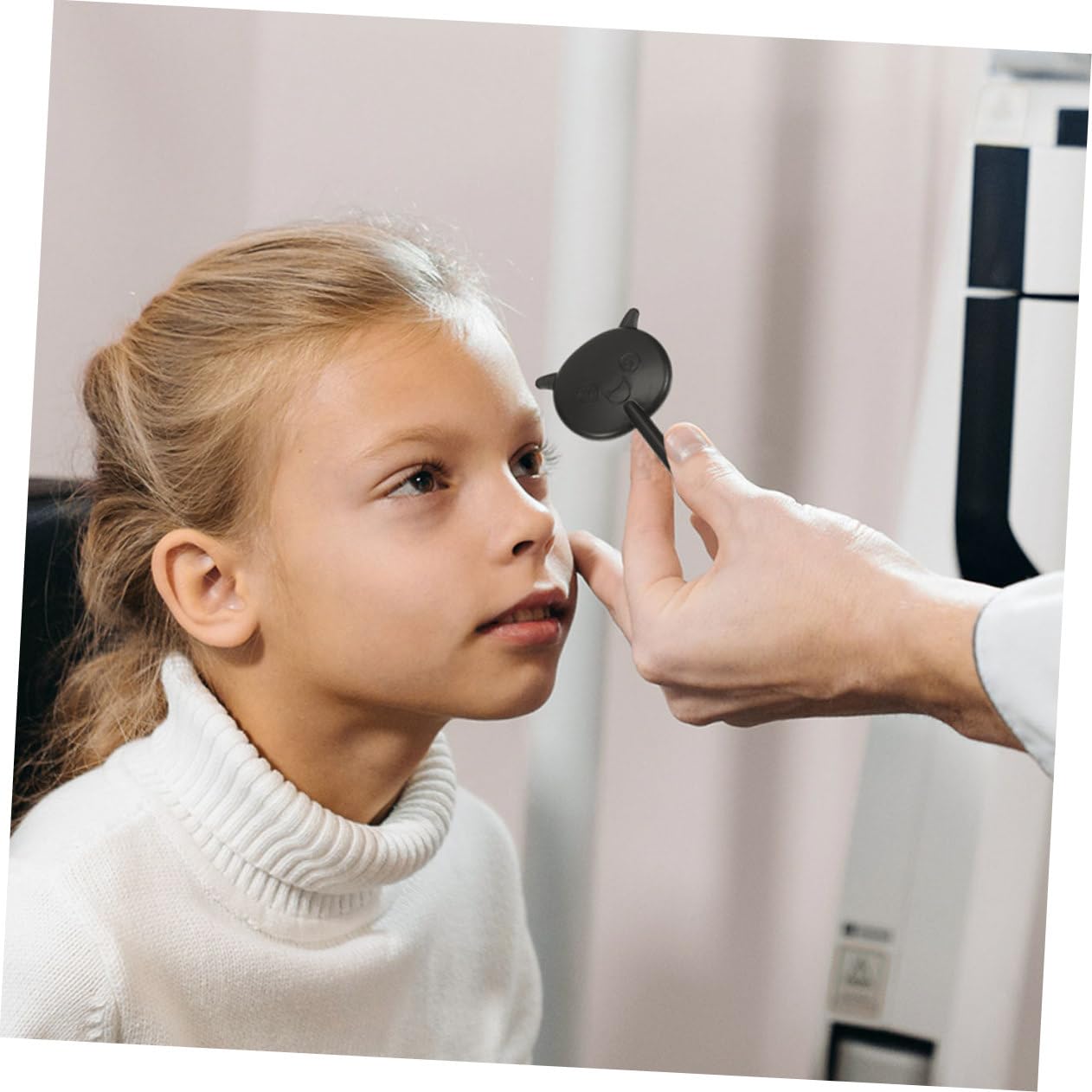 KOMBIUDA Portable Eye Occluder Vision Test Tool 4 Sets of Vision Examination Pointer