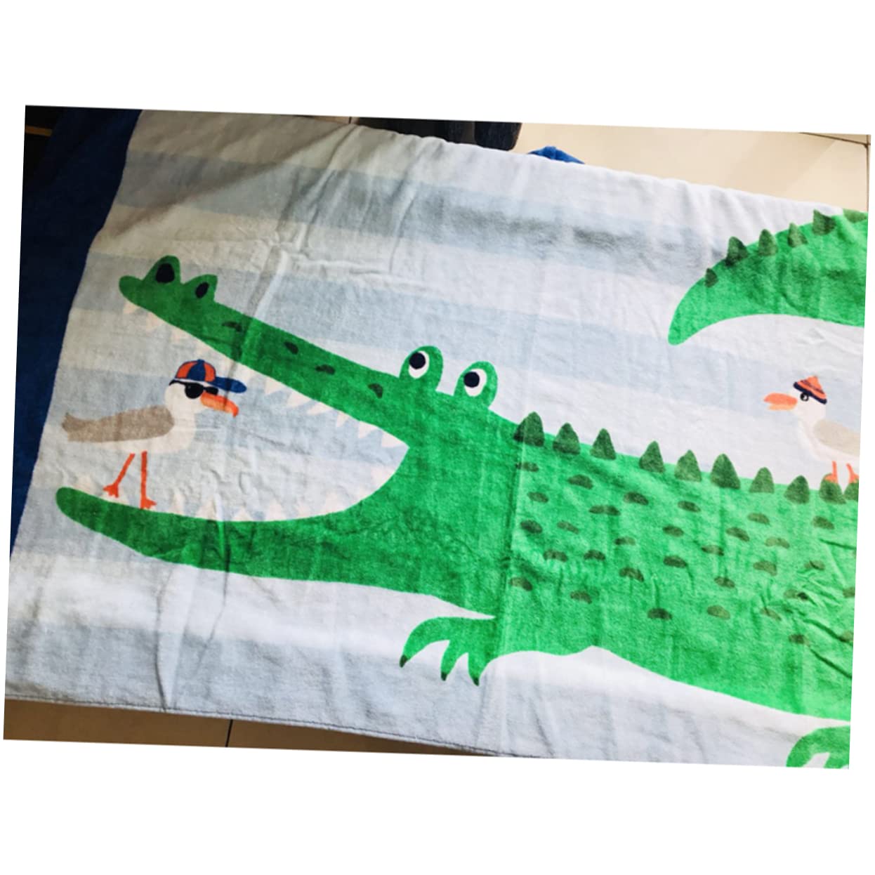 Amosfun Poncho Bain Garçon et Filles Coton Design Crocodile Capuche Doux Plage Maison
