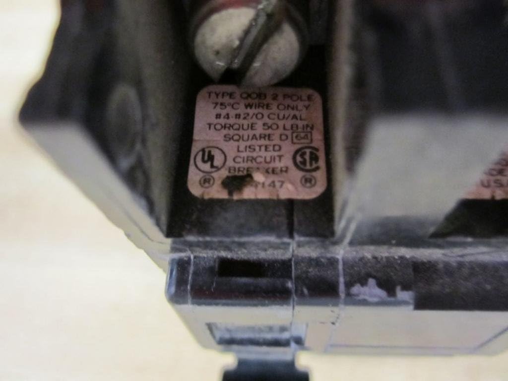 SCHNEIDER ELECTRIC QOB2100 Miniature Circuit Breaker 120/240V 100-Amp Molded Case Circuit Breaker 600V 20A