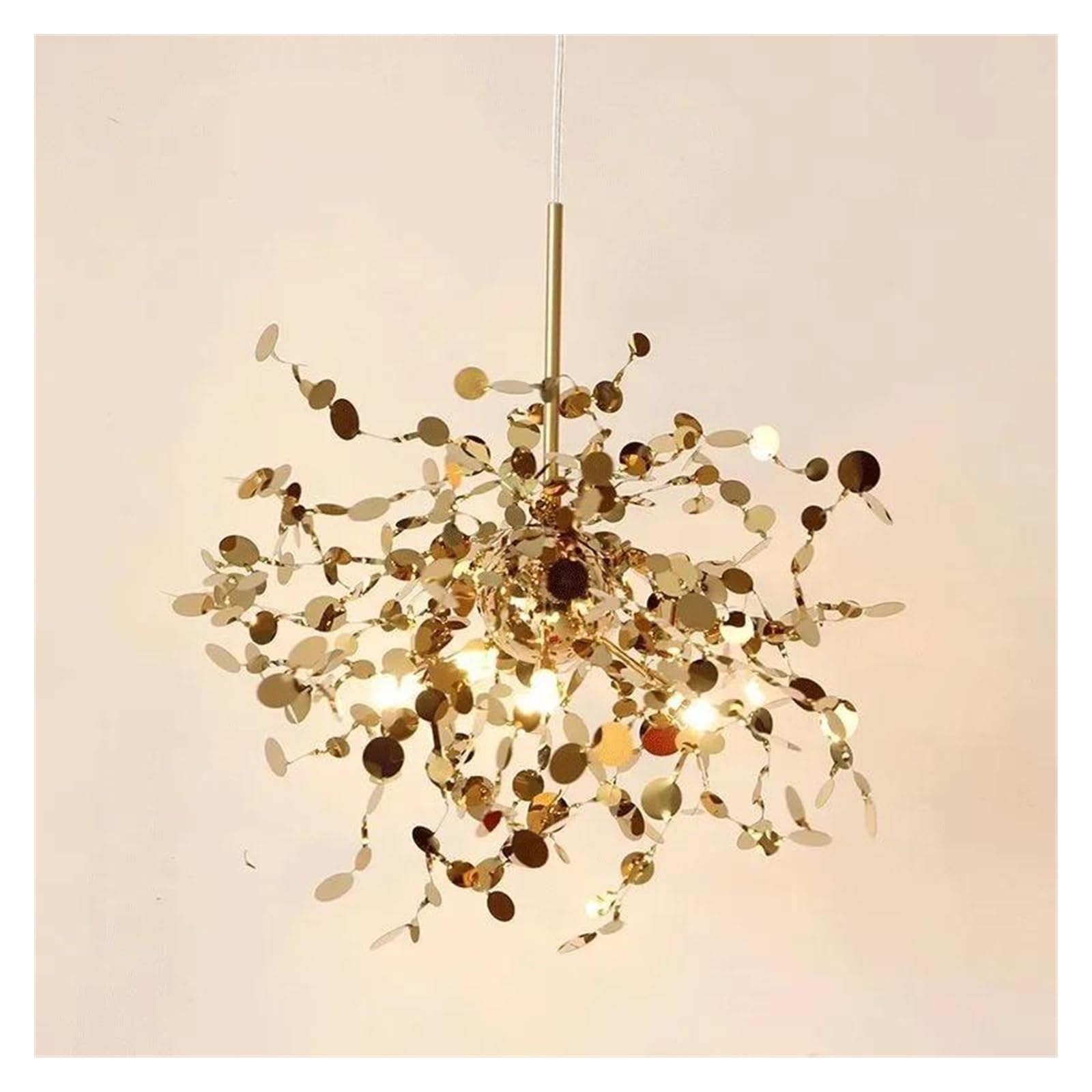 Lampes suspendues or au design épuré, plafonnier élégant pour chambre raffinée