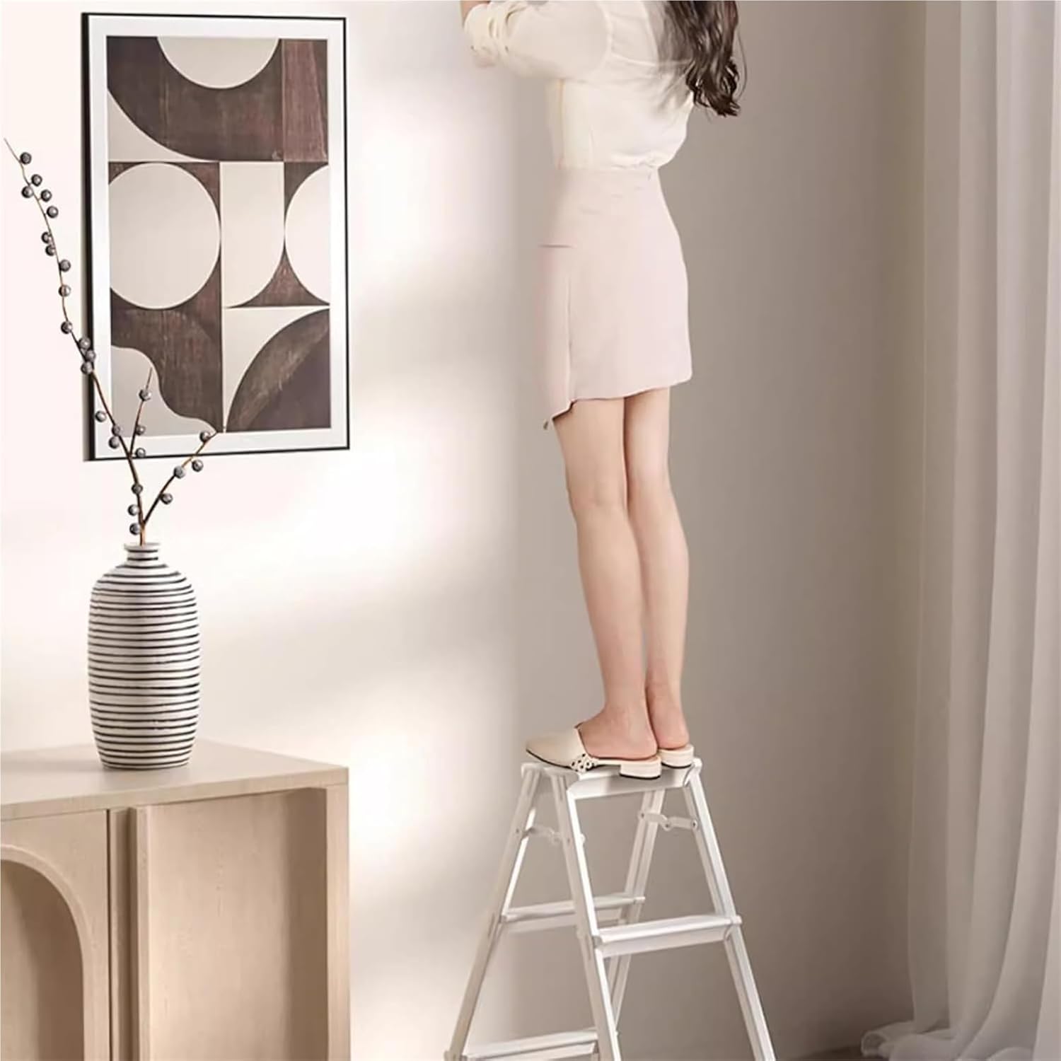 CAILION Aluminum Staircase, 3/4 Fold, Lightweight for Household Use(4 Step)