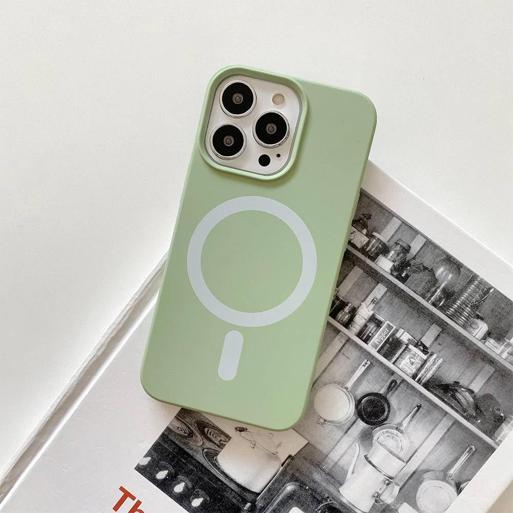 Mobimax silcon case compatible with Magsafe for Iphone 15 Pro Light Green