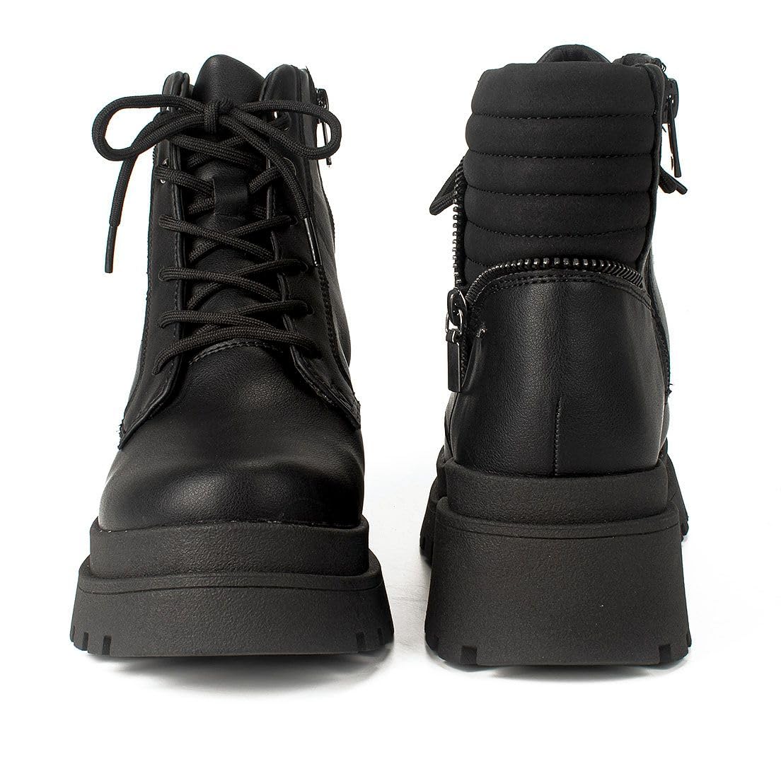 Coturno Feminino Dakota com Zíper Lateral Preto em promoção! Veja a oferta e mais achadinhos de Botas 5 Hoje é o melhor dia para comprar Coturno Feminino Dakota com Zíper Lateral Preto com aquele preço maroto! Promoção! Aproveite a oferta! 5