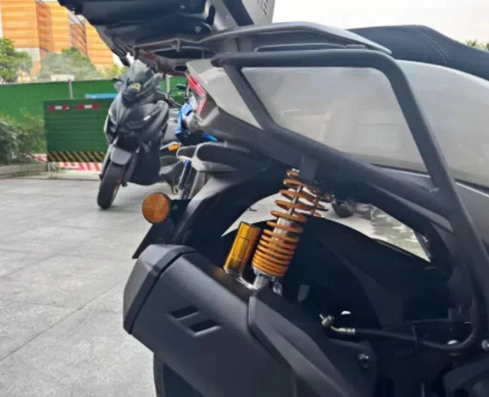 2 Amortiguadores Traseros Oleoneumáticos Ajustables Invertidos Para Motocicleta Para Suzuki Para ATV primavera Amortiguador aire(320MM)