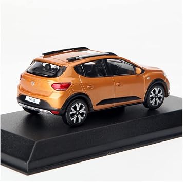 Scale Finished Model Car 1:43 For Dacia Sandero Stepway SUV Replica Car Alloy Car Model Diecast Vehicles Static Collection Souvenir Miniature Replica Car