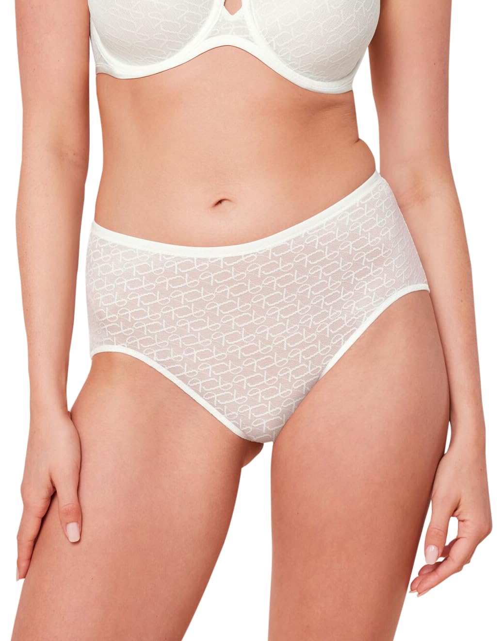 Triumph Women's Signature Sheer Maxi EX Bra, Ecru White, 18