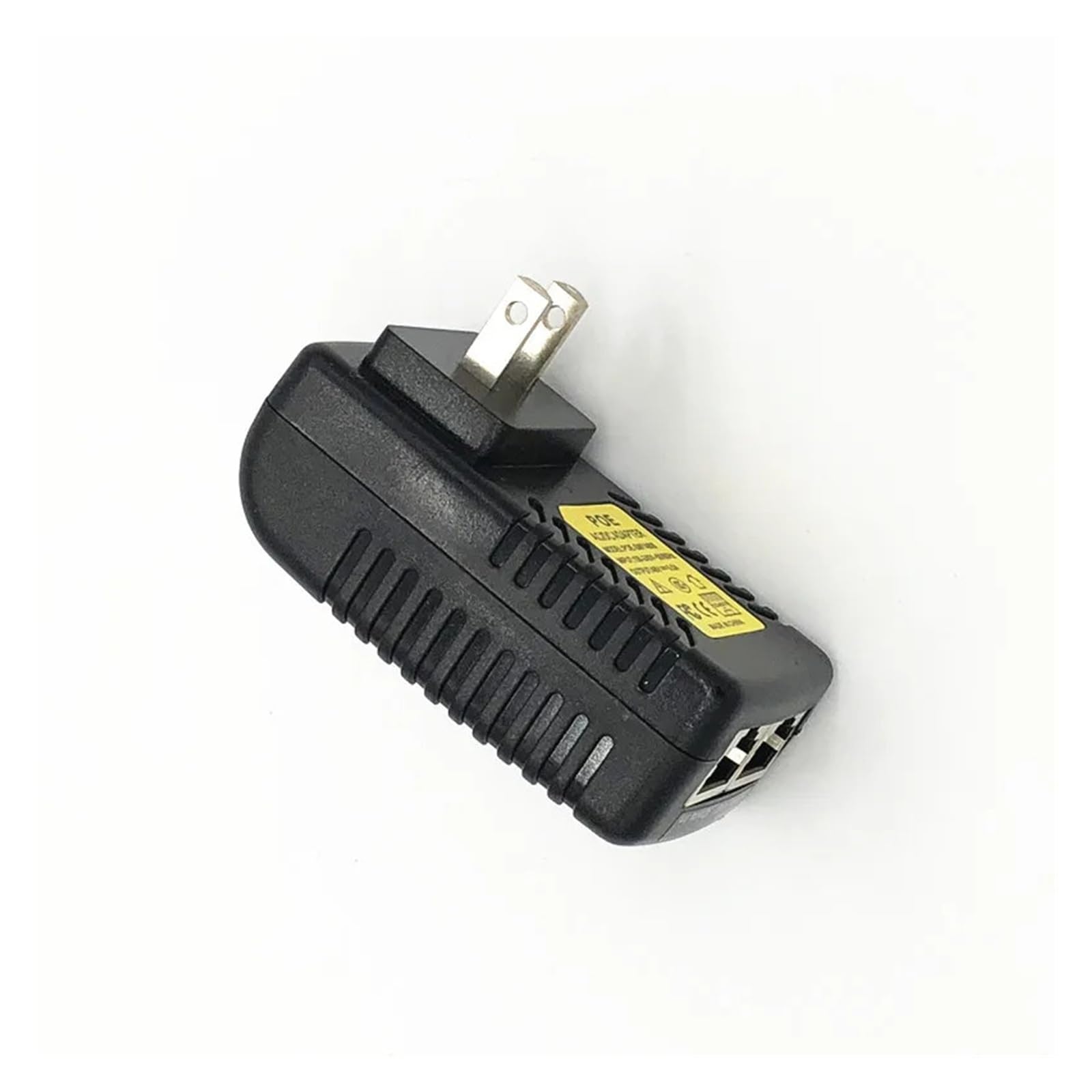 Inyector PoE 12V 1A de 24W que duplica el alcance de tu red local Ethernet