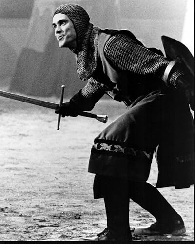 Posterazzi Jim Carrey con disfraz de caballero en el cable Guy Impresión fotográfica en blanco y negro (8 x 10) - Artículo # MVM04250