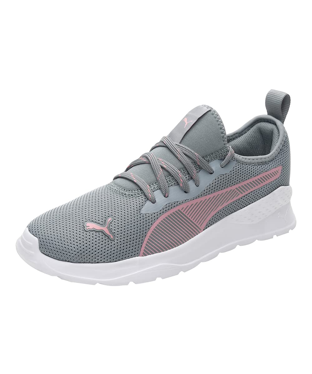 PumaWomen's Game Sneaker