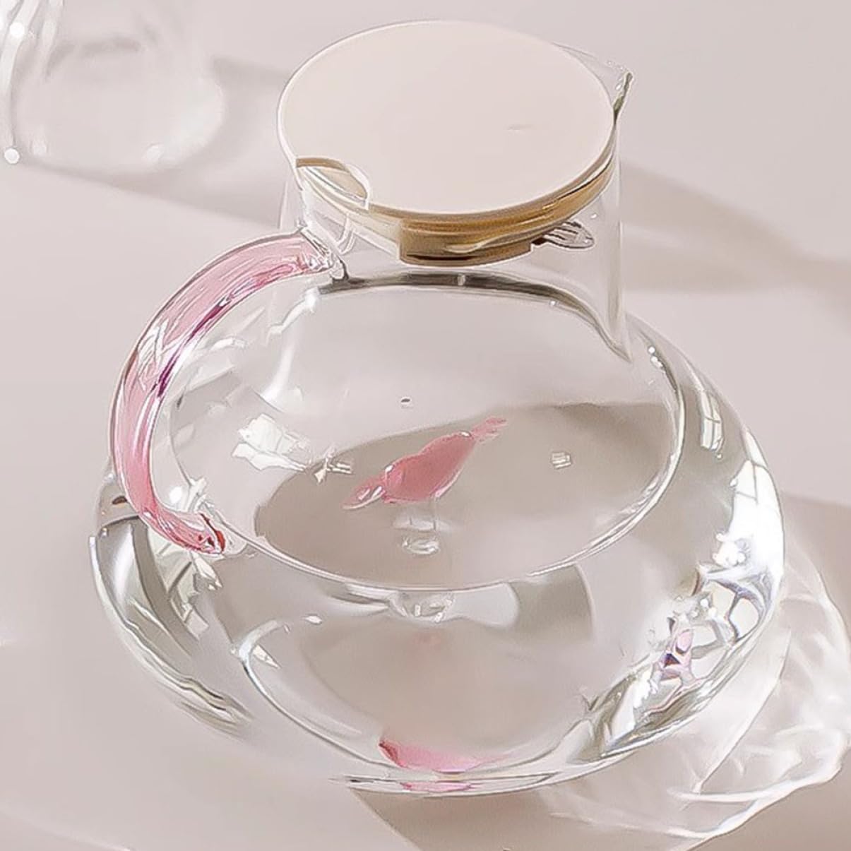 Alipis Großer Glaswasserkrug 1500ml mit Deckel und Griff Kaltwasserkrug aus Glas mit Praktischem Ausgießer für Restaurant und Große Partys Tropffrei und Elegant