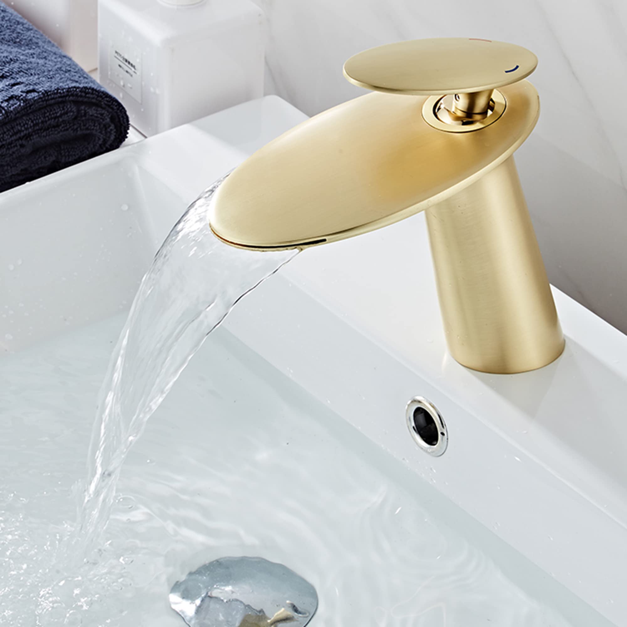 Robinet Salle Bain, Robinet Cascade Salle De Bain,Robinet De Lavabo Cascade,Cascade Mitigeur Salle Bain Avec Valve En Céramique Monocommande Chaude Et Froide Réglable (or brossé)