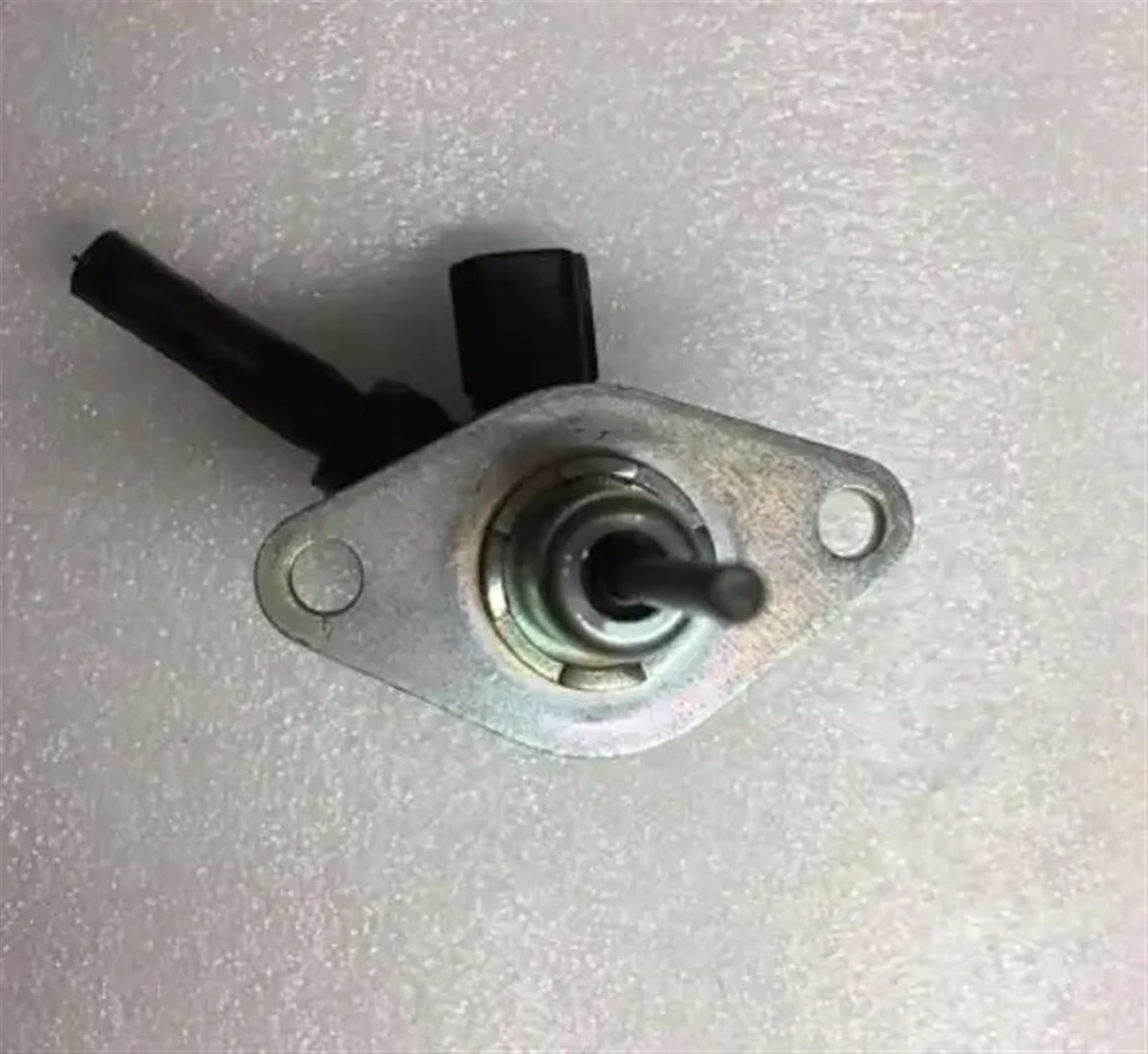 Apagado de solenoide de parada de combustible 1A021-60017 1A021-60015 12V for cortacésped de Tractor motor D1503 V2003 V2203 V2403 D1703 D1803