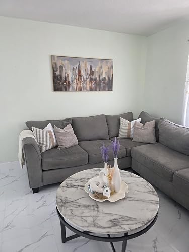 Review Image by Dora Lopez