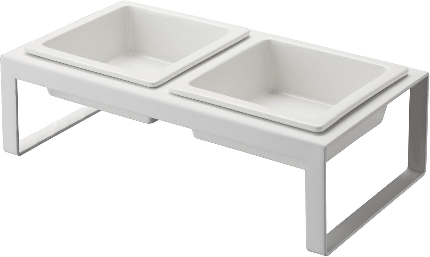 towerシリーズで有名なあの山崎実業からも素敵なデザインで発売されている(山崎実業(Yamazaki) ペットフードボウルスタンドセット トール ホワイト 約W29XD15.5XH10cm タワー 4744)