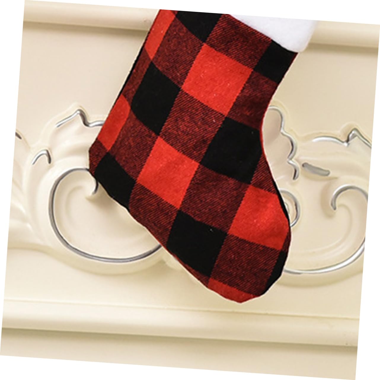 Cabilock 4 Sätze Weihnachtsstrümpfe Aus Und Schwarzem Karostoff Dekorative Xmas Socken Für Kamin Und Weihnachtsbaum Für Festlichkeiten Und 10 Stück * 4
