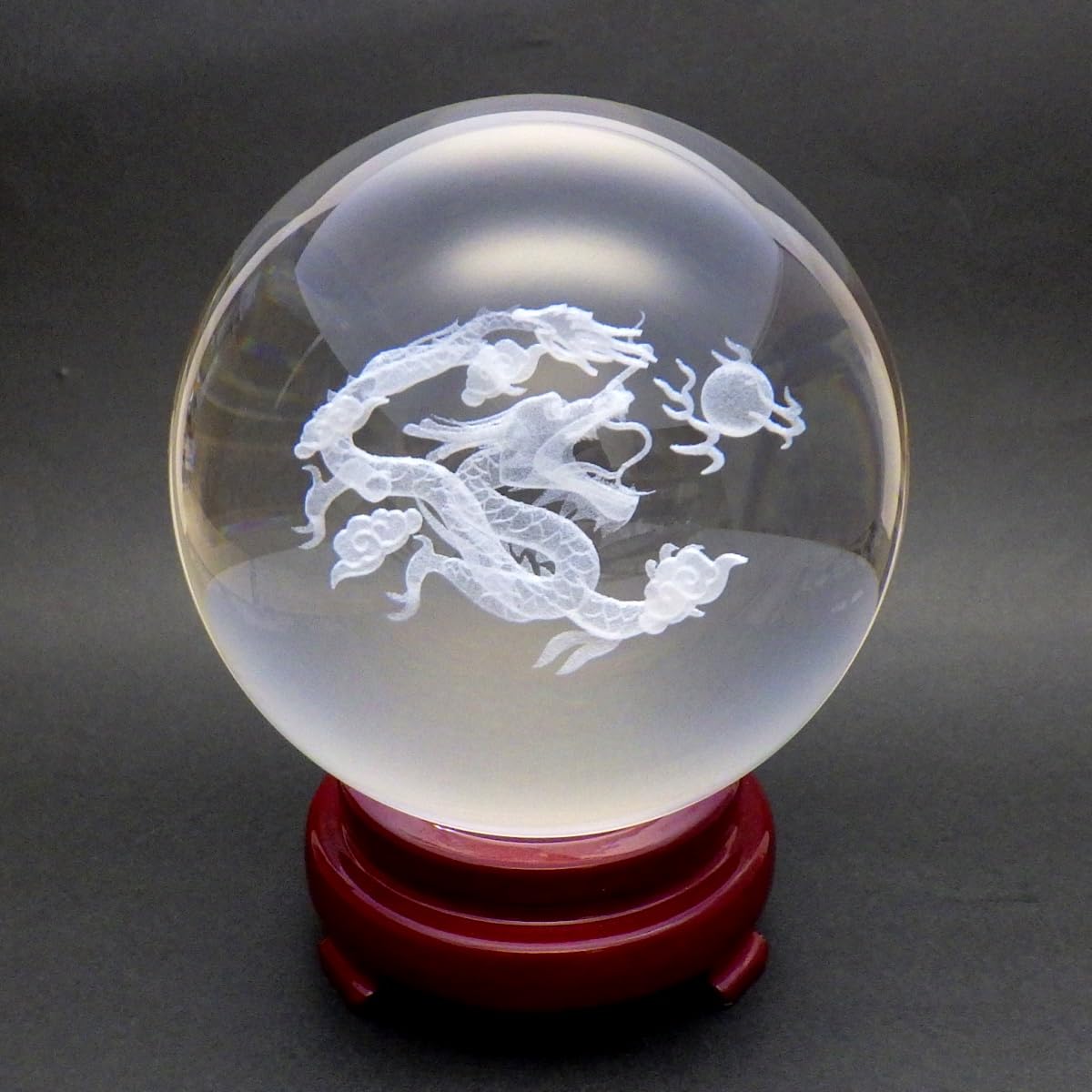 Amazon.co.jp: 人工 (溶錬) 水晶玉 昇龍レーザー彫り110mm[風水