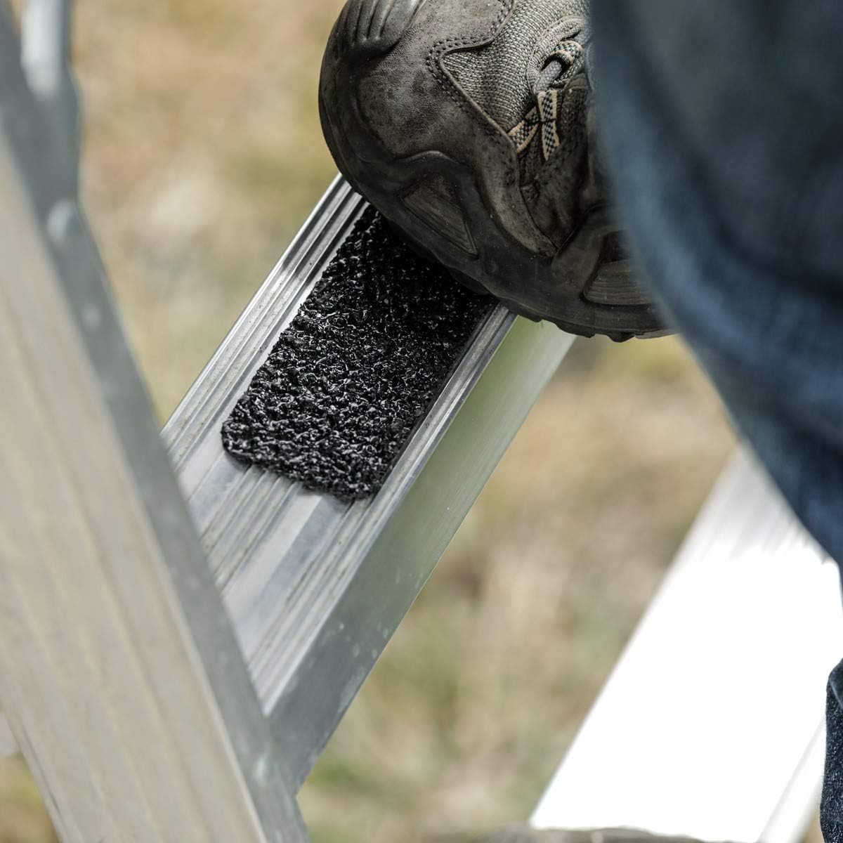 T - Rex 285807 Extreme踏み板Tractionストリップ、2 ' x 8 '、ブラック