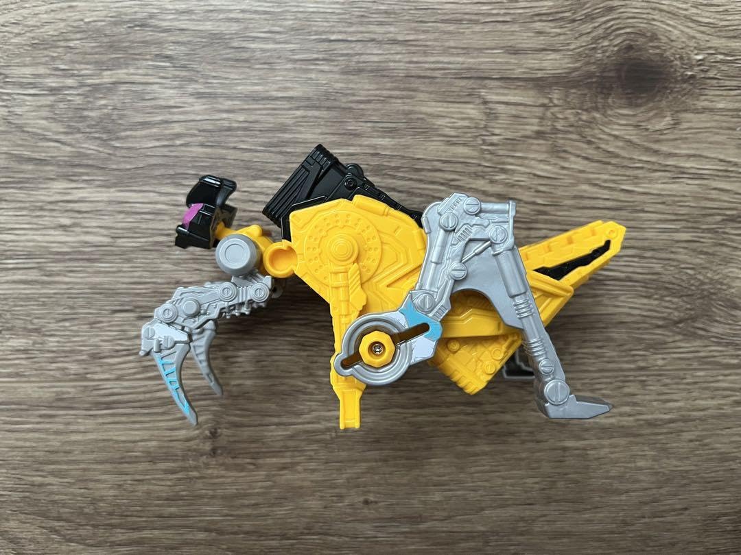 Amazon.co.jp: ゴッドカマキリ DXキングオージャー付属 王様戦隊キング