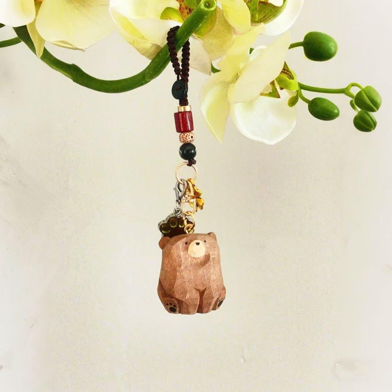 Handmade Wooden Bear & Horse Keychain with Four-Leaf Clover Charm, Cute Animal Lucky Keyring Gift