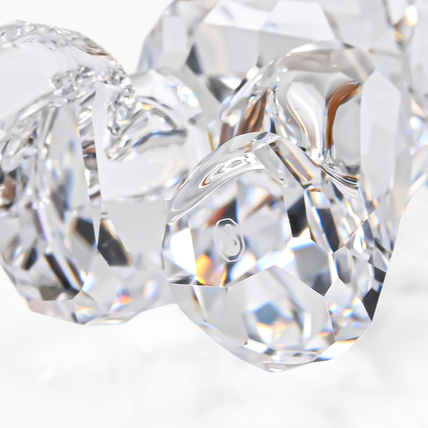SWAROVSKI（スワロフスキー）のクリスタルフィギュリン「プードル」 Amazon.co.jp: スワロフスキー SWAROVSKI クリスタルフィギュア