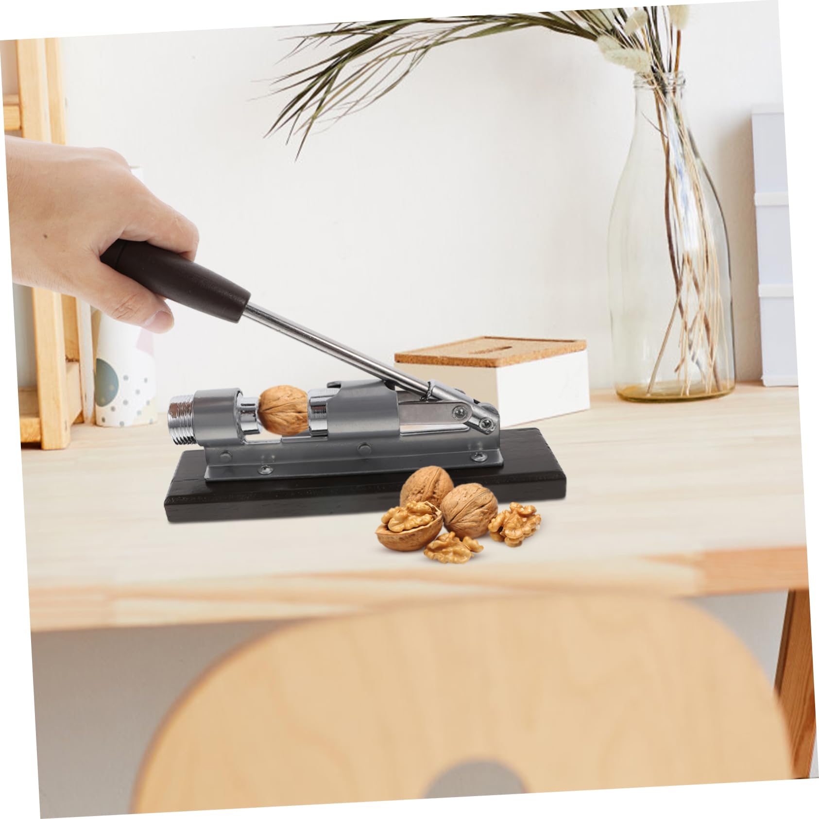 Cabilock Casse-noix Manuel Ajustable pour Noix de Pécan Noisettes et Amandes Outil Ouverture avec Poignée Ergonomique Usage Domestique et Professionnel