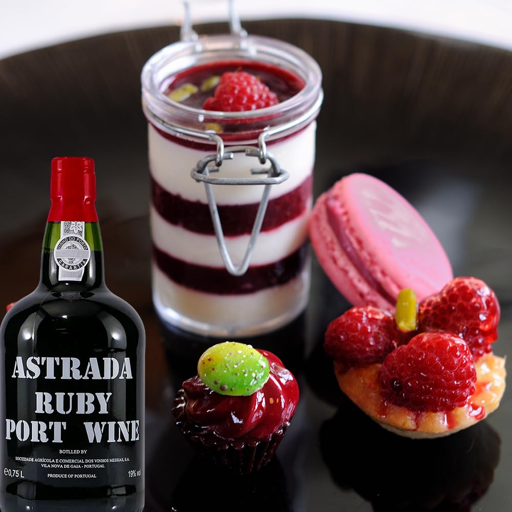 Astrada Ruby Portwein DOP, süß, sortenreines Weinpaket + VINOX Winecards (6x0,75l)