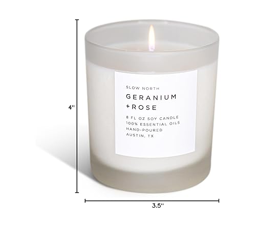 Vista 9 de Slow North Vela de geranio y rosa, vela de aceites esenciales y cera de soja pura en un frasco de vidrio esmerilado reutilizable, una vela perfumada