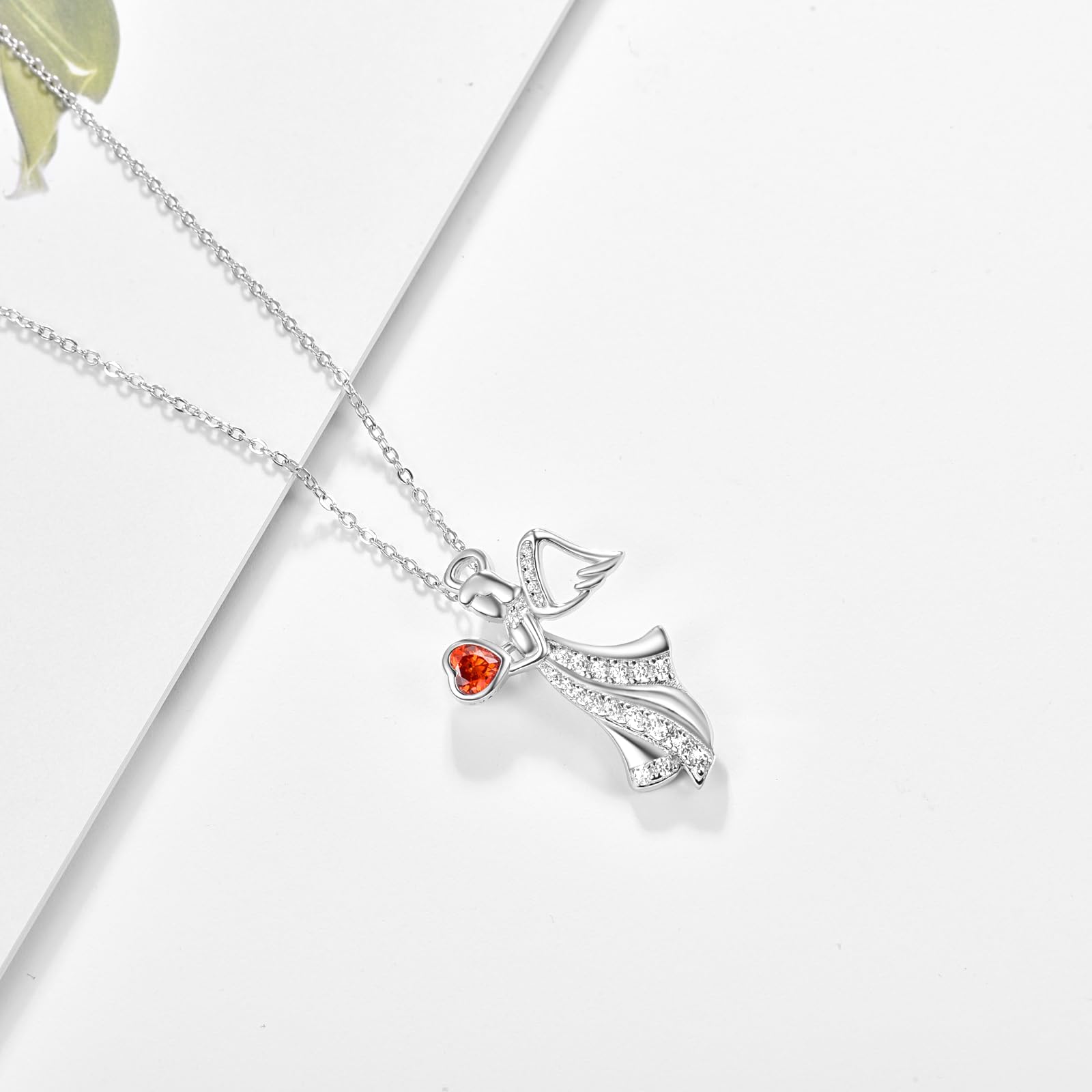 KINGWHYTE Engel Geburtsstein Halskette für Frauen 925 Sterling Silber Januar Engel Anhänger Halskette Granat Geburtsstein Schmuck Geburtstag Geschenk für Frauen Mädchen