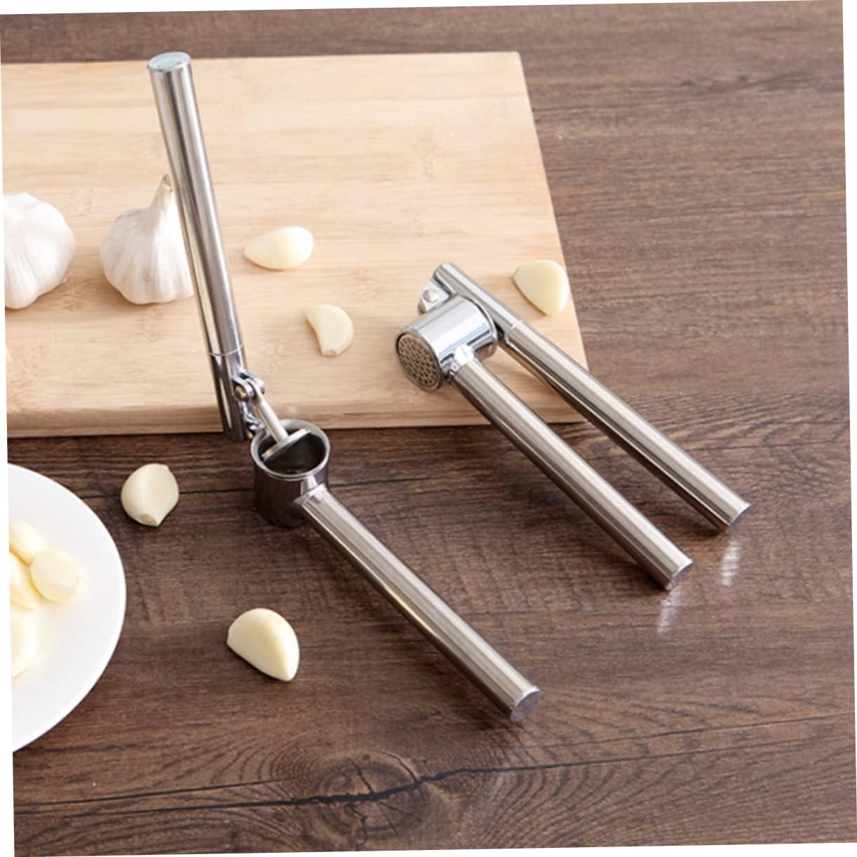 KICHOUSE Stainless Steel Garlic Mincer with Long Handle Manual Garlic Press for Easy Crushing and Slicing Compact Design for Kitchen Use for Home Chefs and Food Lovers