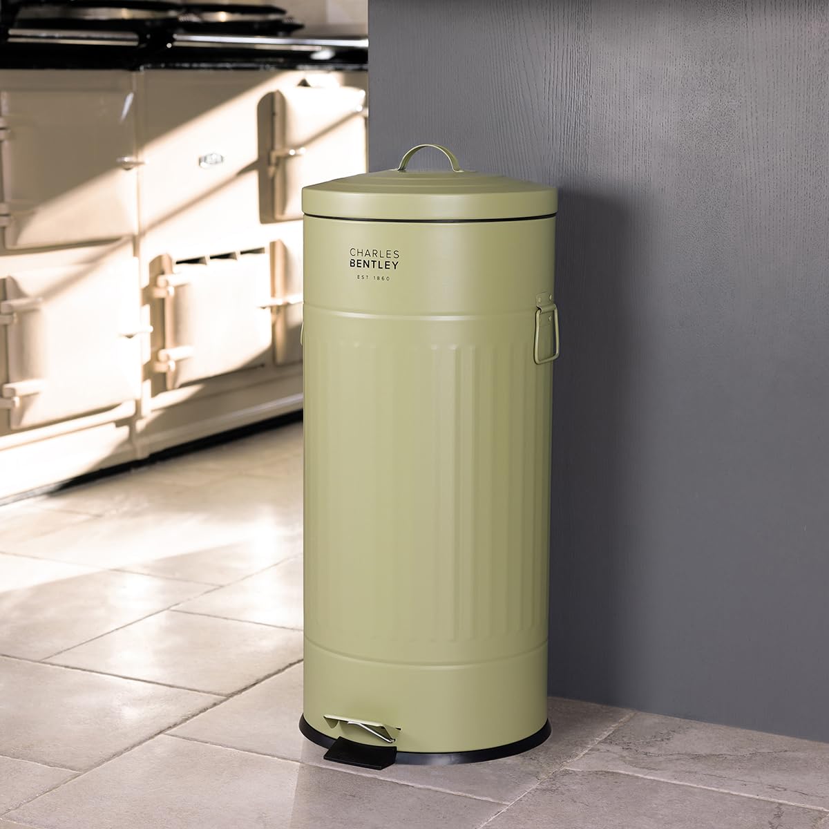 CHARLES BENTLEY Kitchen Bin, 30 Litre, Steel, Round, Retro Style, Kitchen Pedal Waste Bin, Green, Contemporary, Aesthetic, Convenient, Side And Lid Handles, Inner Bucket, Easy Emptying (68.5x29cm) — image 1