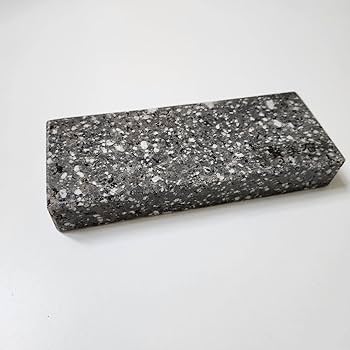 Amazon.co.jp: 平成新山 賢美石 溶岩石 置物 オブジェ : おもちゃ