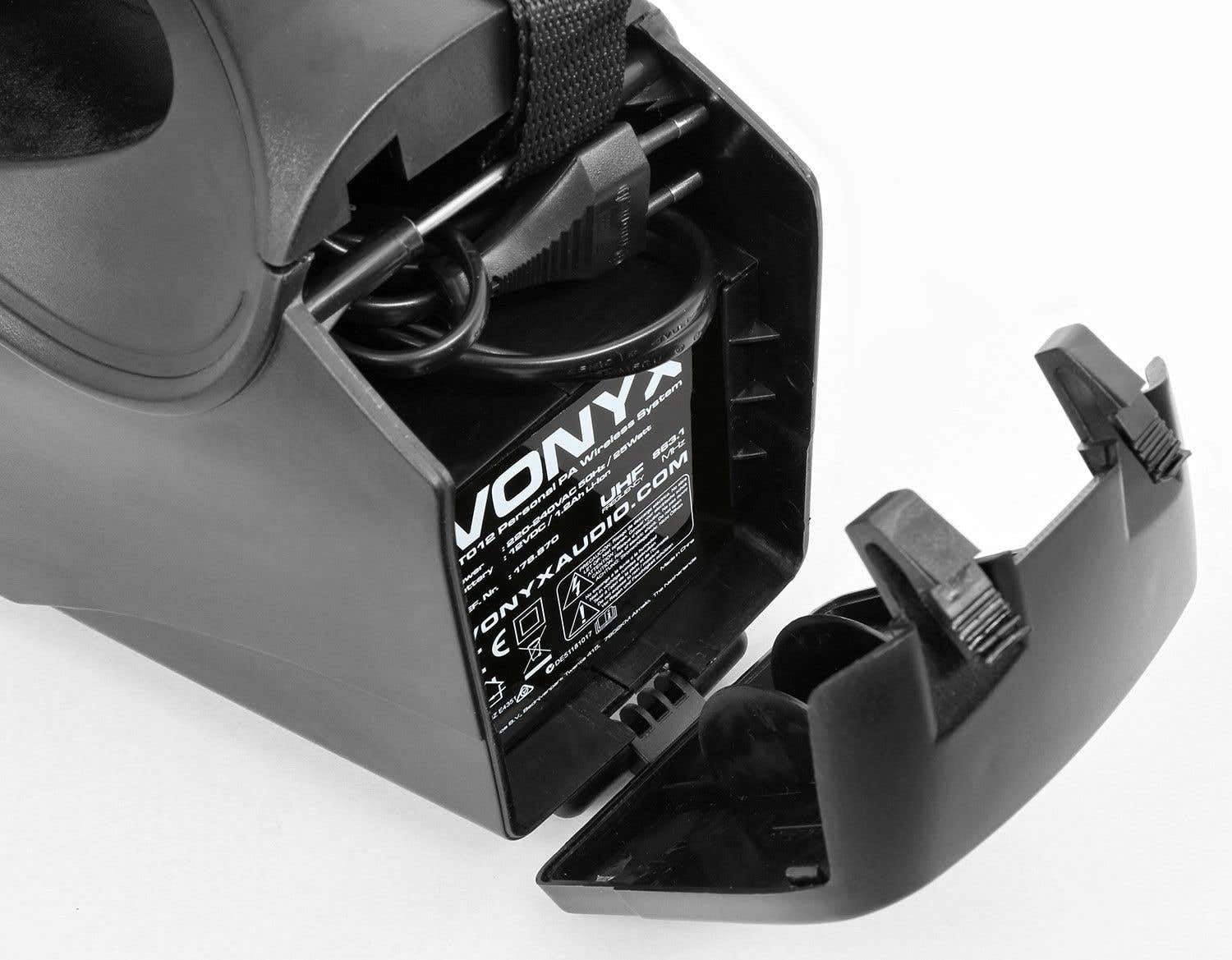 Vonyx ST012 Amplificateur de Voix Portable, Micro-Casque et Cravate, 30 Watts RMS, Entrée et Sortie Jack, Port USB, Bandoulière de Transport, Batterie Rechargeable, Idéal pour Conférences ou Visites